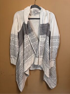 Karen Scott White & Gray Hooded Open-Front Cardigan with Jacquard Pattern